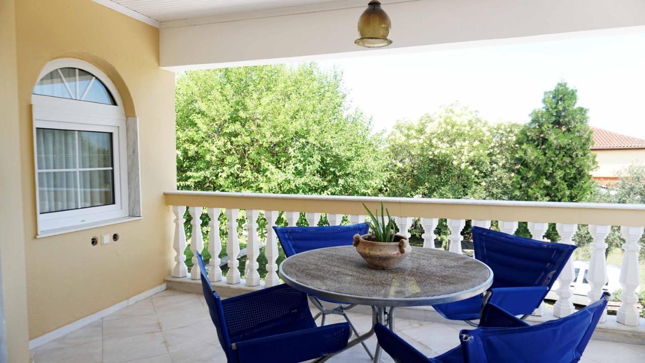 Villa Karras Неа-Врасна Экстерьер фото
