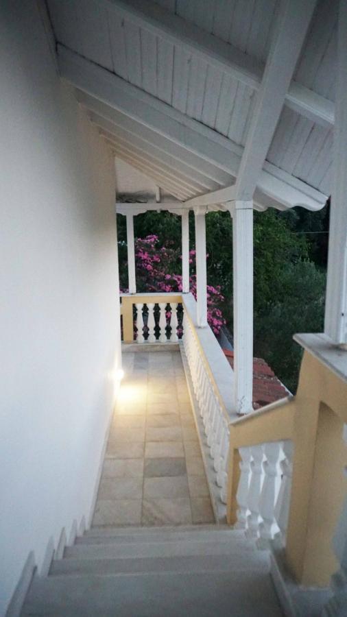 Villa Karras Неа-Врасна Экстерьер фото